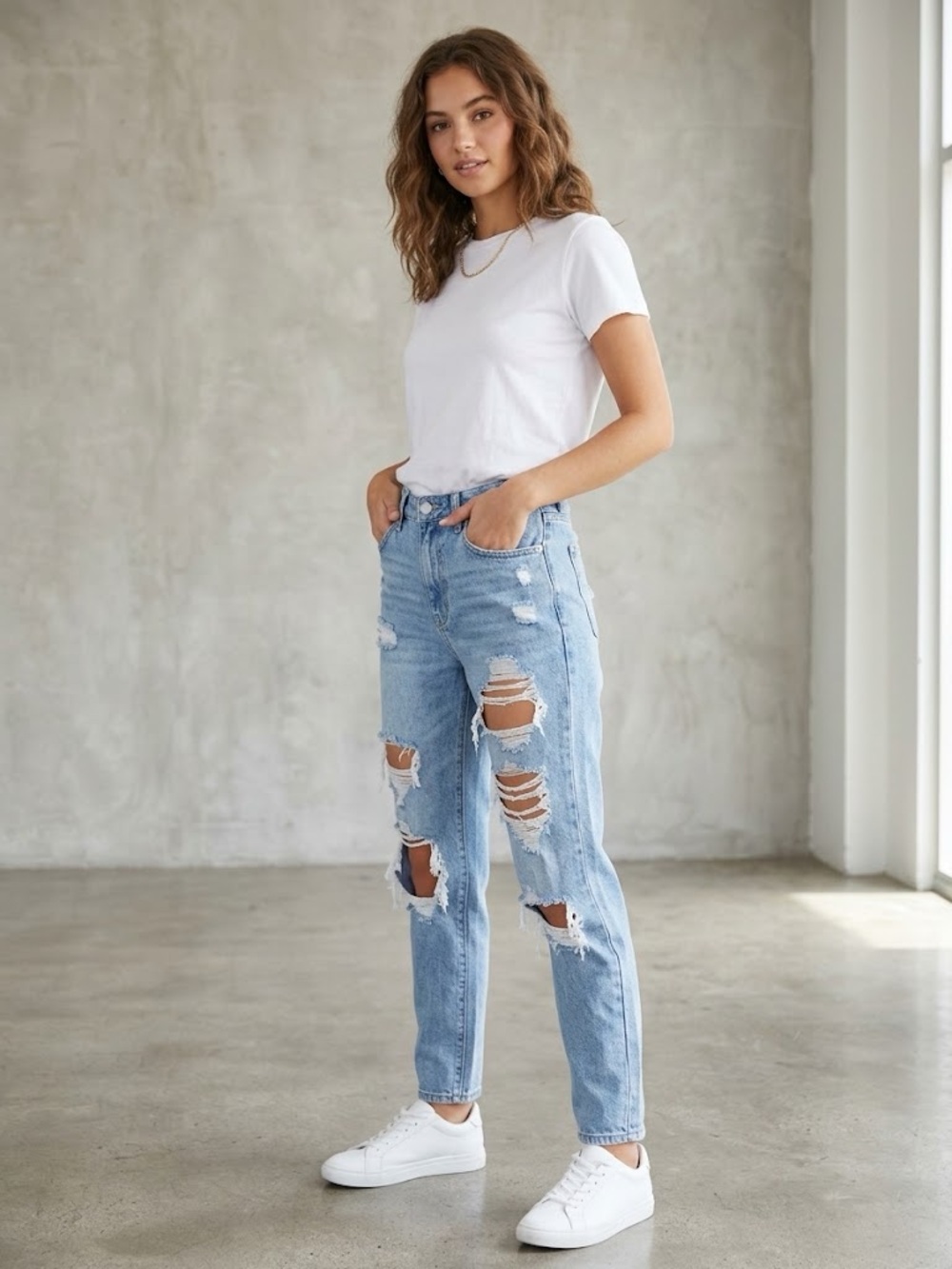 PacSun High-Waisted Heavily Distressed Mom Jeans - Light Wash Size 27